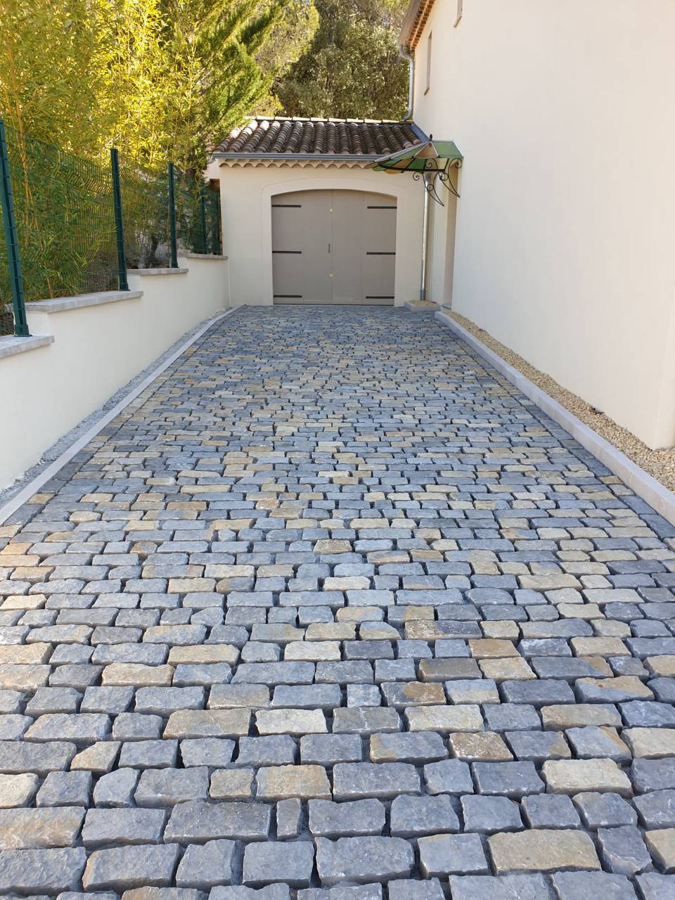 Allée pavée carrossable